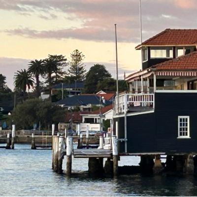 Vaucluse Amateur 12 Foot Sailing Club INC Logo